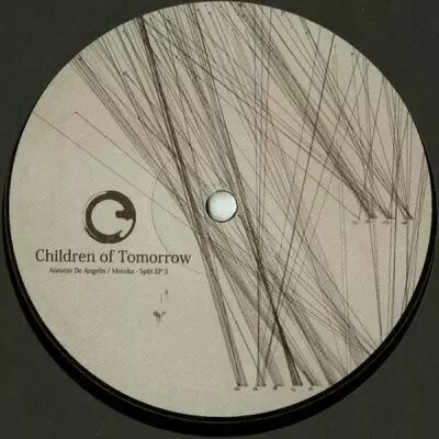 <a href=\'\'>Antonio De Angelis</a> & <a href=\'\'>Moteka</a> - Split EP 5