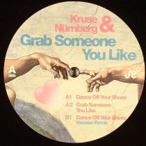 <a href=\'\'>Kruse & Nurnberg</a> - Grap Someone You Like (<a href=\'\'>Varoslav</a> remix)