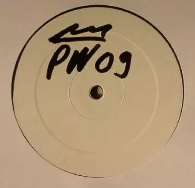 <a href=\'\'>Phil Weeks</a> - #9