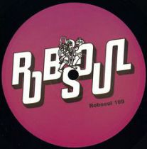 <a href=\'\'>Sebo K</a> - Magie Noire