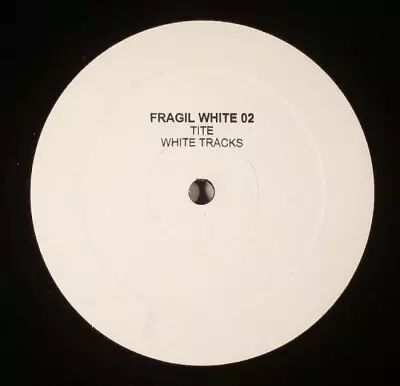 <a href=\'\'>Tite</a> - White Tracks